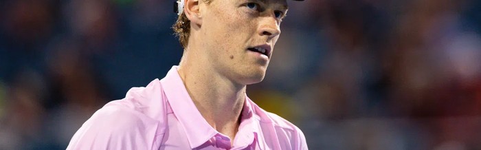 辛纳打破费德勒一大纪录，迪米十四年纪录惨遭终结|迪米特洛夫|阿尔卡拉斯|蒙特卡洛大师赛|扬尼克-辛纳|ATP_新浪新闻